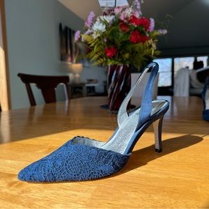 Adrianna Papell blue lace sling back heals with sparkle heal